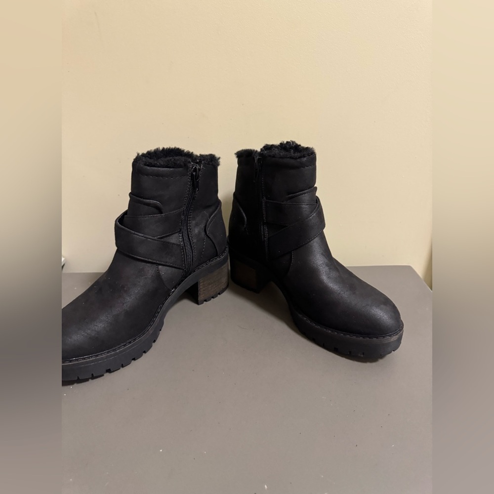 Women’s Crown Vintage Jolie Ankle Boots - Picture 3 of 7